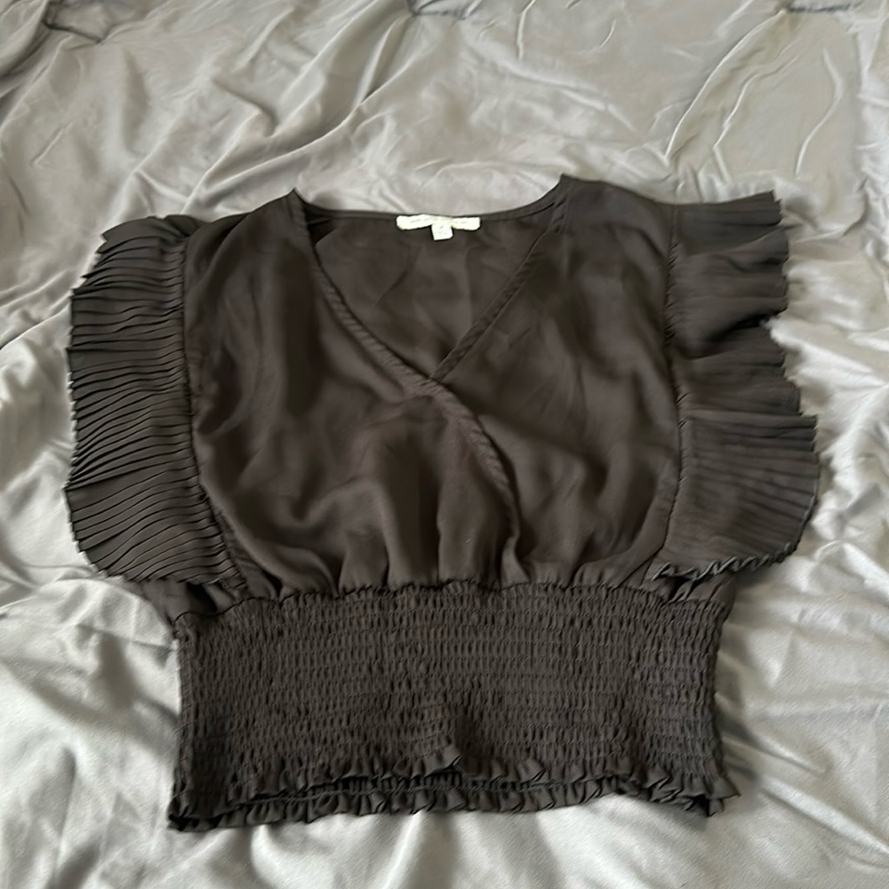 Love Letter Collection dolman black blouse ruffle sleeve Women's size medium R61